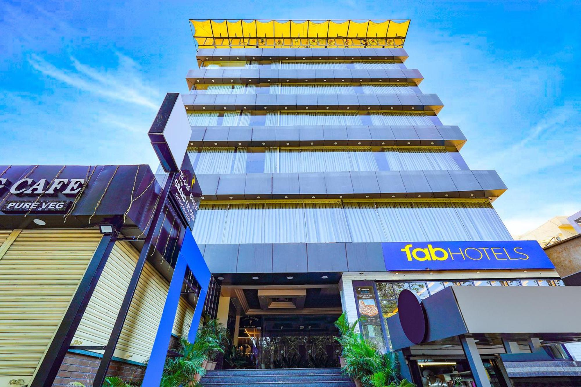 העיר בנגלור Fabhotel Grand Falcon מראה חיצוני תמונה